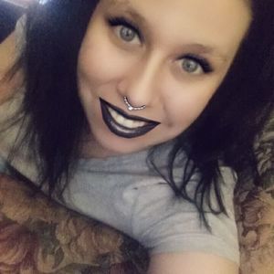 Meet your Posher, Antoinette